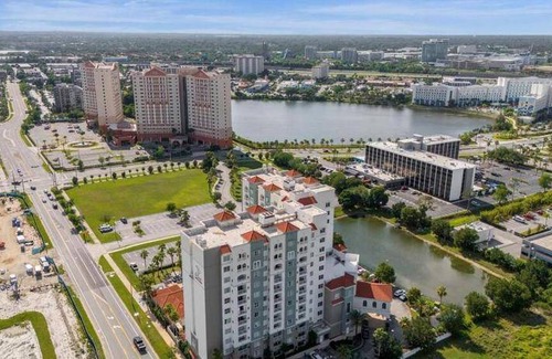 Florida Center Apartment | 700 m² Apartment ∙ 4 guests