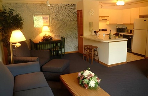 Groton House | 700 m² Motel ∙ 6 guests
