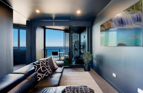 Newcastle Apartment | 703 Luxury Ocean View Apartment