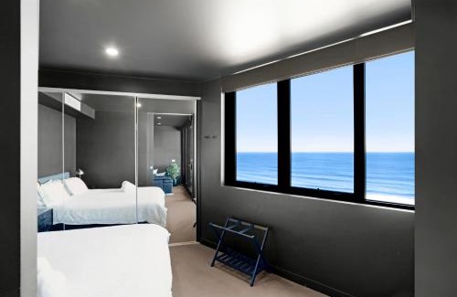 Newcastle Apartment | 703 Luxury Ocean View Apartment