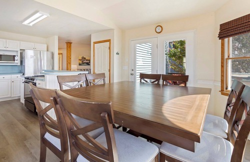 South Nags Head House | 7074 Seashells and Sunsets * 3 Min Walk to Beach