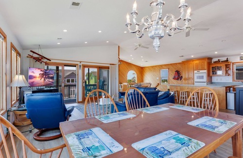 South Nags Head House | 7088 Short II * 1 Min Walk to the Beach
