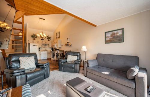 Thayerville House | 709H Studio Loft One Bath