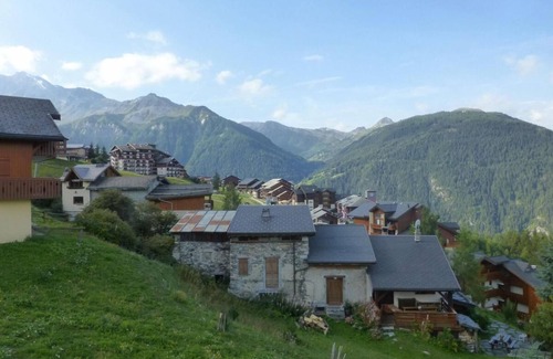 Vallandry Apartment | 70m from ski slopes, 1st floor, balcony, tv, ski locker, 45m², Peisey-Vallandry