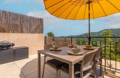 La Garde-Freinet Apartment | 70m² | Swimming pool | Parking | Wifi | Climate