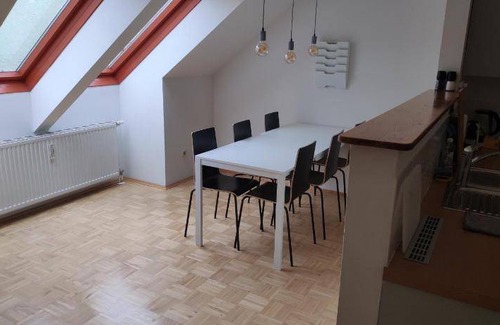 Jakomini Apartment | 71 m² Apartment ∙ 2 bedrooms ∙ 4 guests