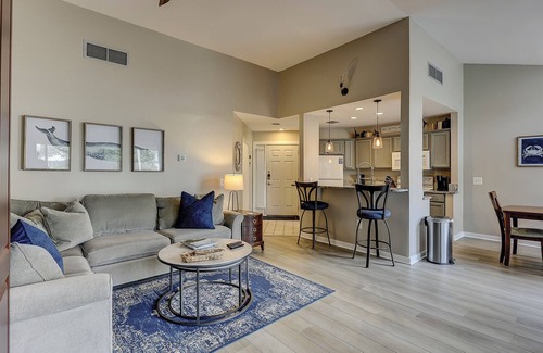 Palmetto Dunes Condo | 712 Barrington Park - Lagoon view villa in an Oceanfront Complex.