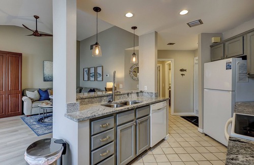Palmetto Dunes Condo | 712 Barrington Park - Lagoon view villa in an Oceanfront Complex.