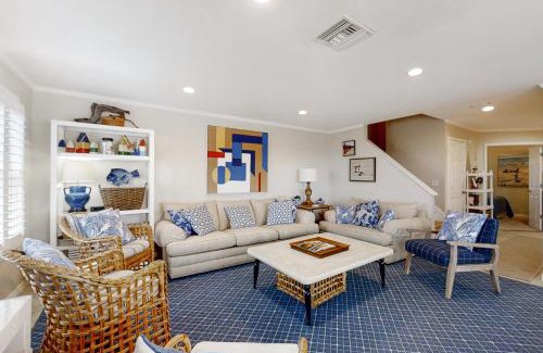 Amelia City House | 712 Sailmaker