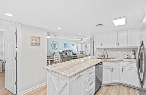 Holiday Isle Condo | 718- Be inspired & relax. Newly renovated with spectacular Gulf views