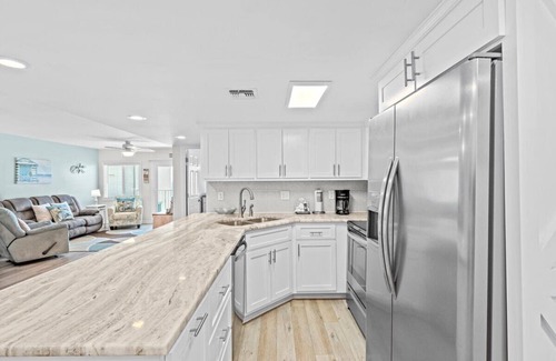 Holiday Isle Condo | 718- Be inspired & relax. Newly renovated with spectacular Gulf views