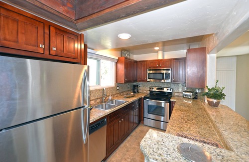 Avalon House | 718CR: Views, Views, Views! Magnificent Avalon Home on Front Street