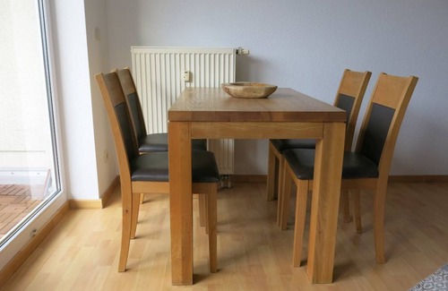Johannisthal Apartment | 72 m² Apartment ∙ 2 bedrooms ∙ 3 guests