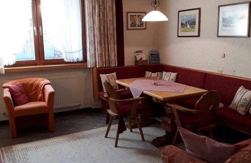 Elbigenalp Apartment | 72 m² Apartment ∙ 2 bedrooms ∙ 4 guests