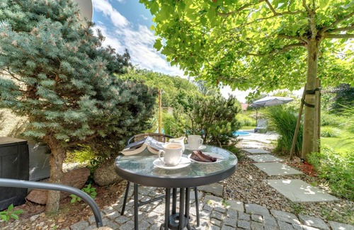 Krzyki Apartment | 72 m² Apartment ∙ 2 bedrooms ∙ 4 guests