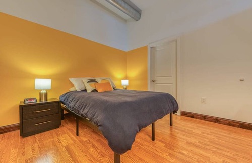 West Poplar Apartment | 72 m² Apartment ∙ 1 bedroom ∙ 2 guests