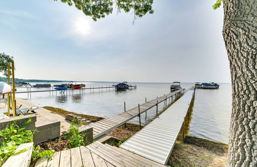 Prudenville Cottage | 72 m² Cabin ∙ 2 bedrooms ∙ 6 guests