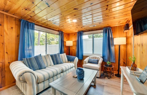 Prudenville Cottage | 72 m² Cabin ∙ 2 bedrooms ∙ 6 guests