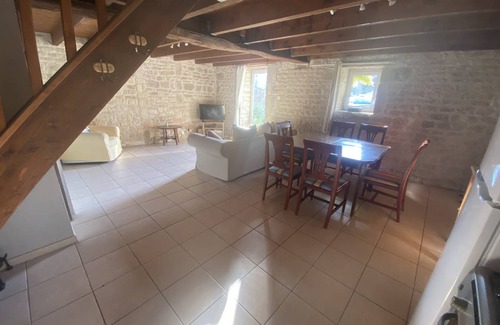Duil-sur-le-Mignon House | 72 m² House ∙ 2 bedrooms ∙ 5 guests