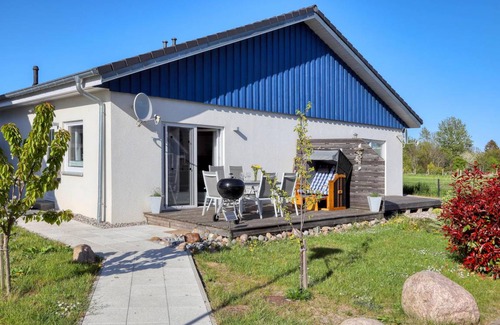Altefaehr House | 72 m² House ∙ 3 bedrooms ∙ 6 guests