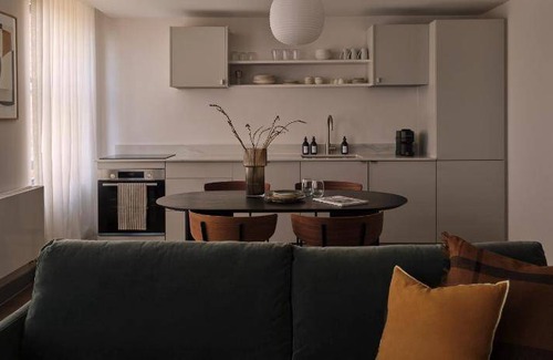Earl's Court Apartment | 72 m² Serviced apartment ∙ 3 bedrooms ∙ 10 guests