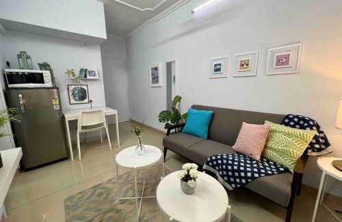 Bandra West Apartment | 72 Pali Village a Cozy Vintage Apartment by Connekt Homes