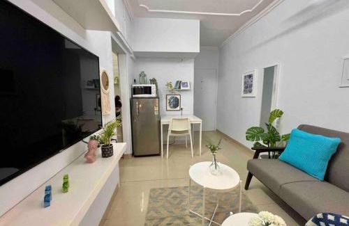 Bandra West Apartment | 72 Pali Village a Cozy Vintage Apartment by Connekt Homes