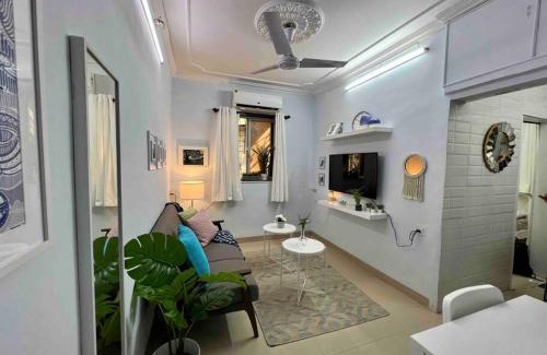 Bandra West Apartment | 72 Pali Village a Cozy Vintage Apartment by Connekt Homes