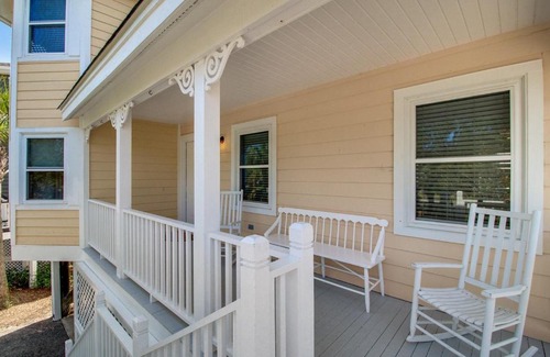 Isle of Palms House | 72 Pelican Bay