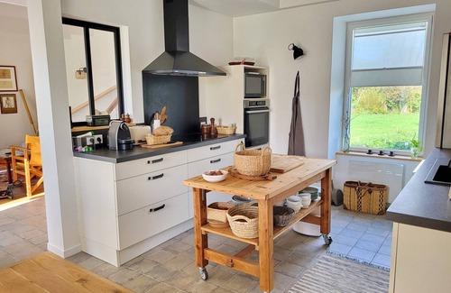 Poulgoazec House | 728-728-High confort, sea view, top roof, close to the beaches