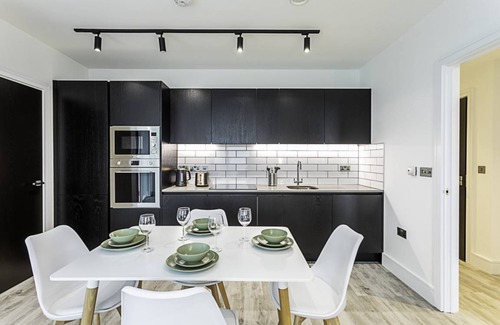 East Acton Apartment | 73 m² Apartment ∙ 2 bedrooms ∙ 4 guests
