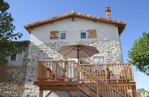 Romans-sur-Isere House | 73 m² Gîte ∙ 3 bedrooms ∙ 6 guests