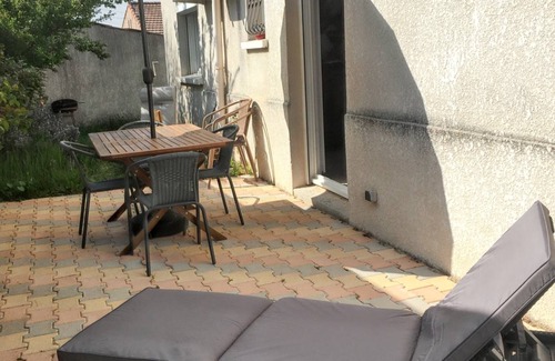 11th Arrondissement House | 73 m² House ∙ 2 bedrooms ∙ 4 guests