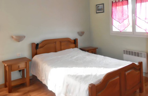 11th Arrondissement House | 73 m² House ∙ 2 bedrooms ∙ 4 guests