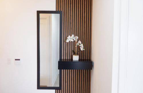 Humber Bay Shores Apartment | 74 m² Apartment ∙ 2 bedrooms ∙ 6 guests
