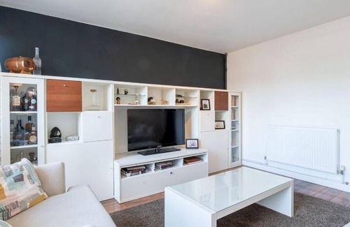 Streatham Hill Apartment | 74 m² Apartment ∙ 2 bedrooms ∙ 3 guests