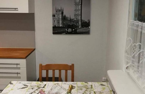 Neumuenster Apartment | 74 m² Apartment ∙ 3 bedrooms ∙ 9 guests