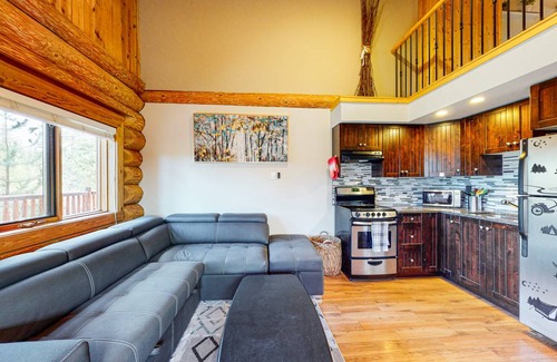Lac Le Jeune Cabin | 74 m² Cabin ∙ 1 bedroom ∙ 7 guests