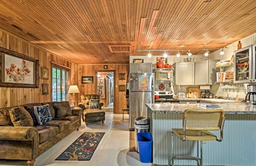 Harbor Springs Cottage | 74 m² Cabin ∙ 1 bedroom ∙ 2 guests