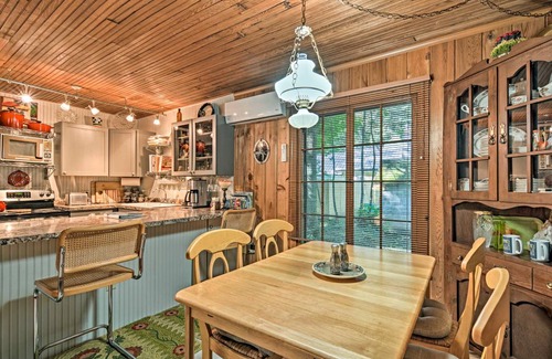 Harbor Springs Cottage | 74 m² Cabin ∙ 1 bedroom ∙ 2 guests