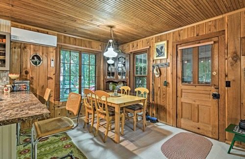 Harbor Springs Cottage | 74 m² Cabin ∙ 1 bedroom ∙ 2 guests
