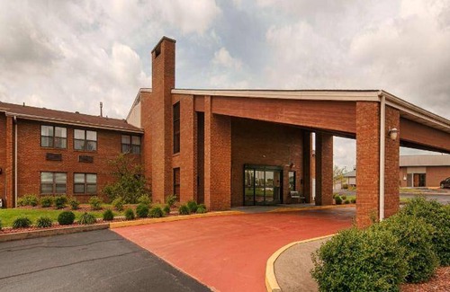 Campbellsville Hotel | 74 m² Hotel ∙ 8 guests