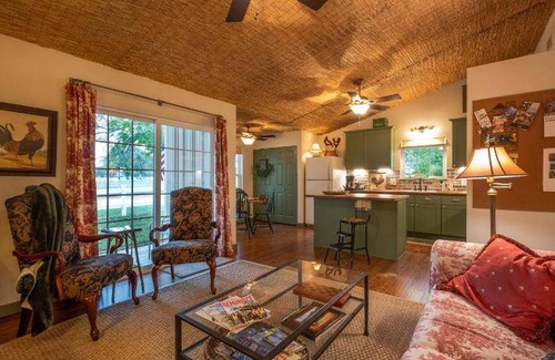 Dennis House | 74 m² House ∙ 1 bedroom ∙ 4 guests