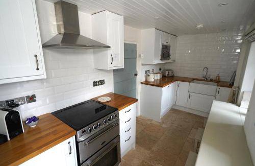 Carnlough House | 74 m² House ∙ 2 bedrooms ∙ 4 guests