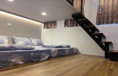 West Central District House | 74 m² House ∙ 2 bedrooms ∙ 8 guests