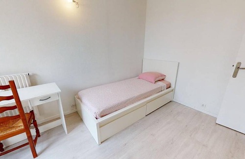 Dijon Resort | 74 m² Private room ∙ 1 bedroom ∙ 1 guest