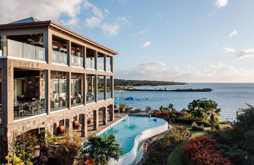Cliffdwellers House | 743 m² House ∙ 5 bedrooms ∙ 10 guests