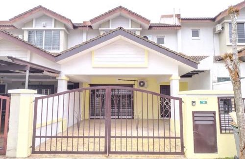 Seremban 2 House | 746 GCH S2 # U Homestay