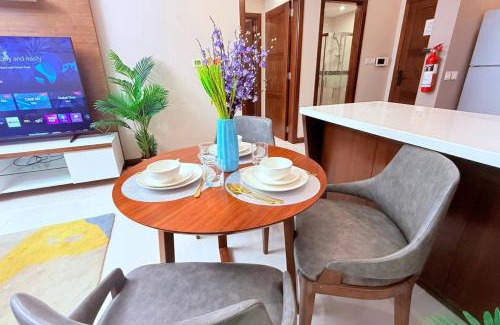 Manama Apartment | 75 inch TV Sea View Balcony 12th Flr