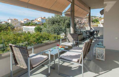 Saronikos Apartment | 75 m² Apartment ∙ 2 bedrooms ∙ 6 guests
